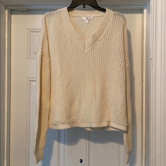 Time and Tru Sweaters - Cream Time and Tru Sweater
